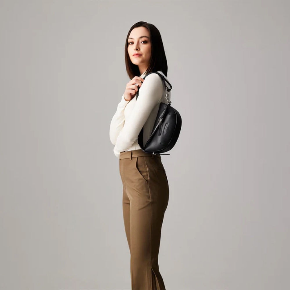 【BRAUN BUFFEL 德國小金牛】台灣總代理 佩塔斯 小斜背包-黑色/BF864-51-BK