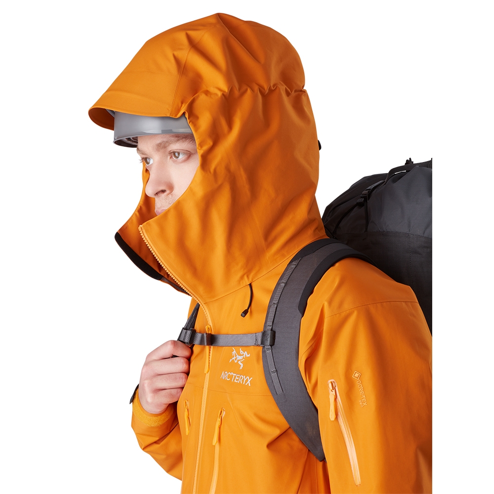 【送料無料】ARC'TERYX Alpha SV 24k GORE-TEX XL Arc'teryx Alpha SV Gore-Tex Jacket Men's Black with 24K Gold