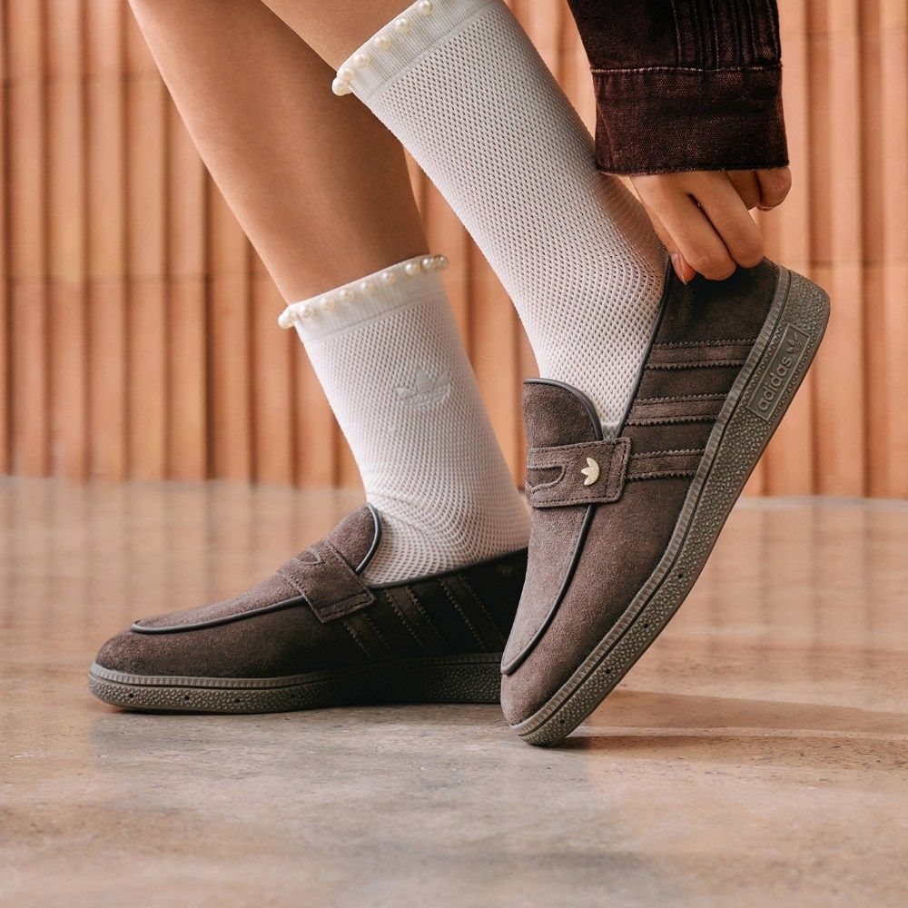 adidas 愛迪達】 HANDBALL SPEZIAL LOAFER 運動休閒鞋樂福鞋復古女鞋
