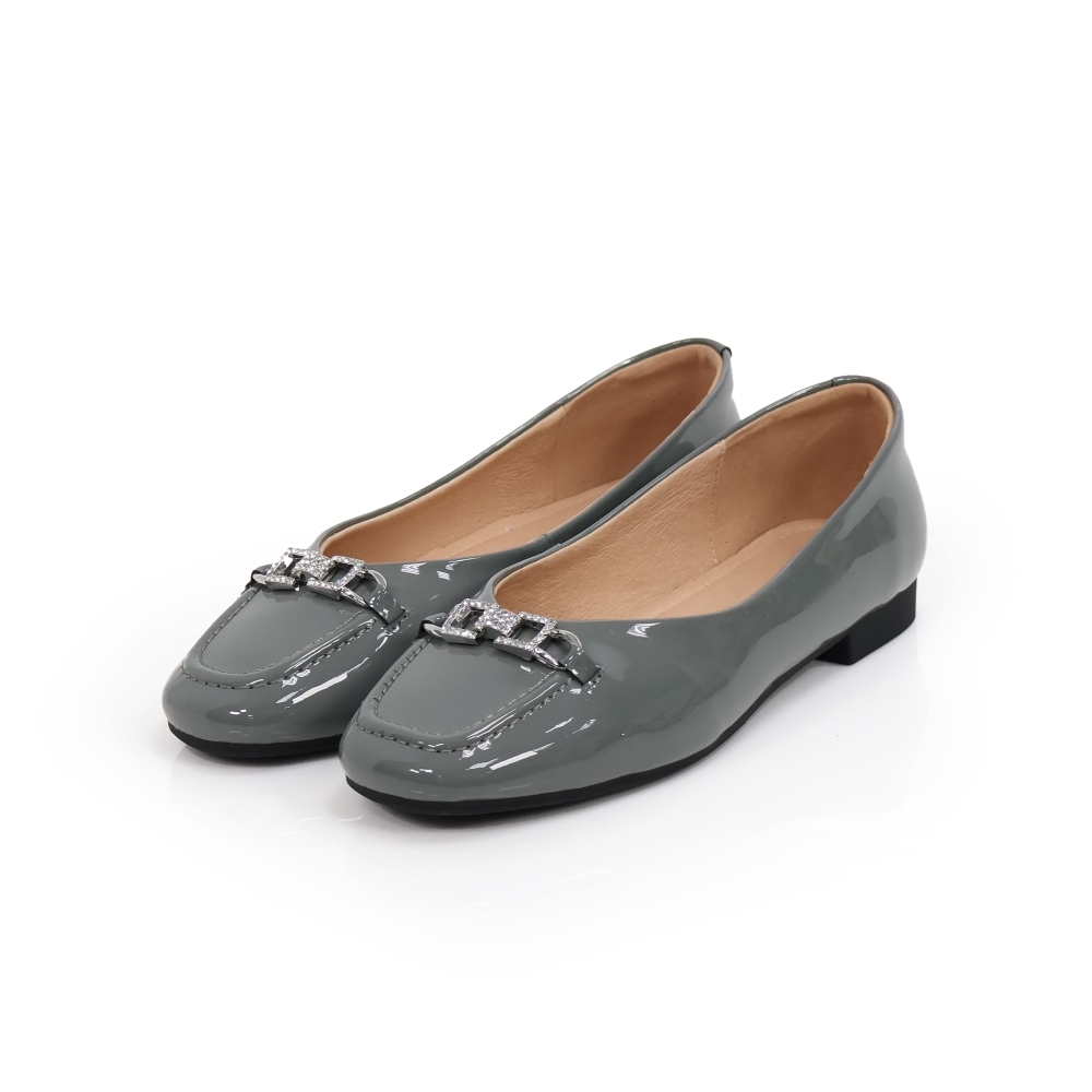 viina簡約水鑽馬銜扣漆皮平底娃娃鞋-灰 (viina)