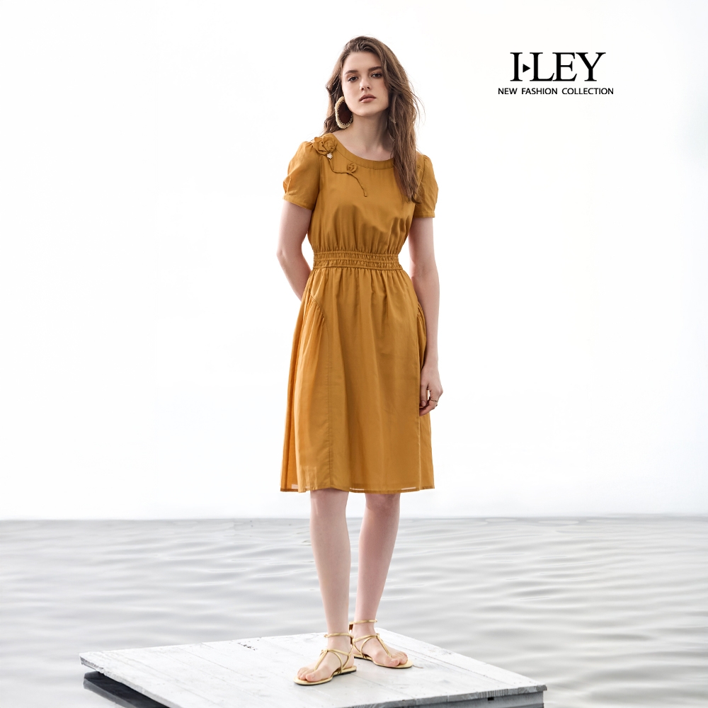 ILEY伊蕾 立體花朵蠶絲短袖洋裝(卡其；M-XL)
