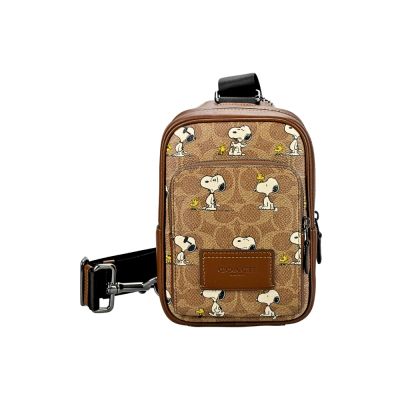 COACH X PEANUTS史努比圖印C LOGO PVC拼接素面皮革方型小款單肩胸背斜後背男包