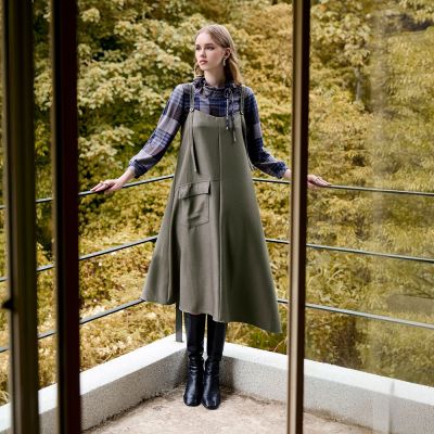 ILEY伊蕾 不規則寬鬆混羊毛吊帶洋裝(深咖；M-L)