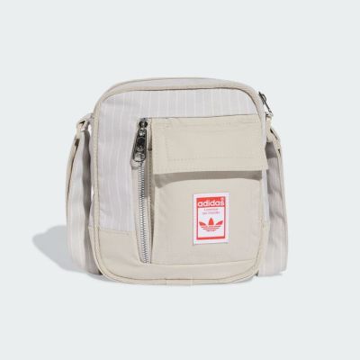 ADIDAS 愛迪達 阿迪達斯 ORIGINALS 三葉草 男 女 側背包-米色系-S BAG-JD5445
