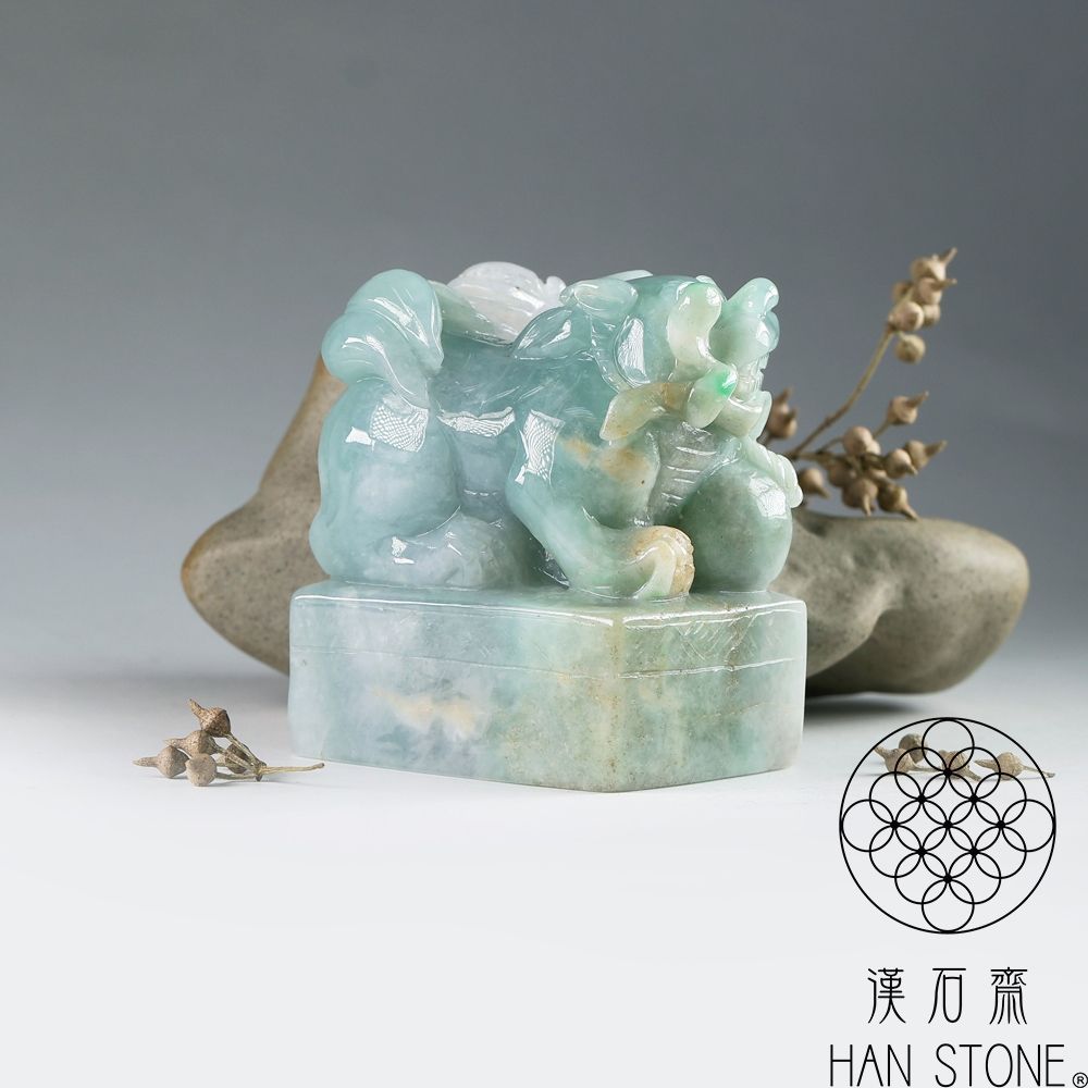 漢石齋】天然翡翠A貨大獅獅如意長方章印章冰糯種三彩(47*34*54mm) | 漢