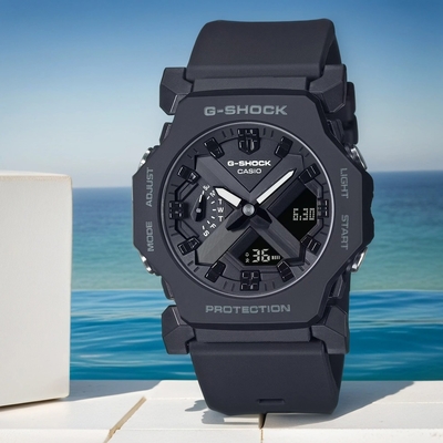 CASIO 卡西歐 G-SHOCK 纖薄小巧雙顯手錶 寵愛媽媽 送禮推薦 GA-2300-1A