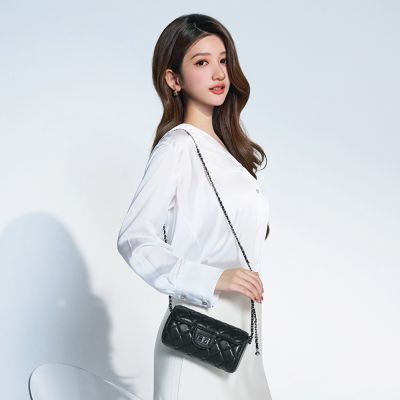 2R 綿霜羊皮 Trend 金鍊斜背菱格包