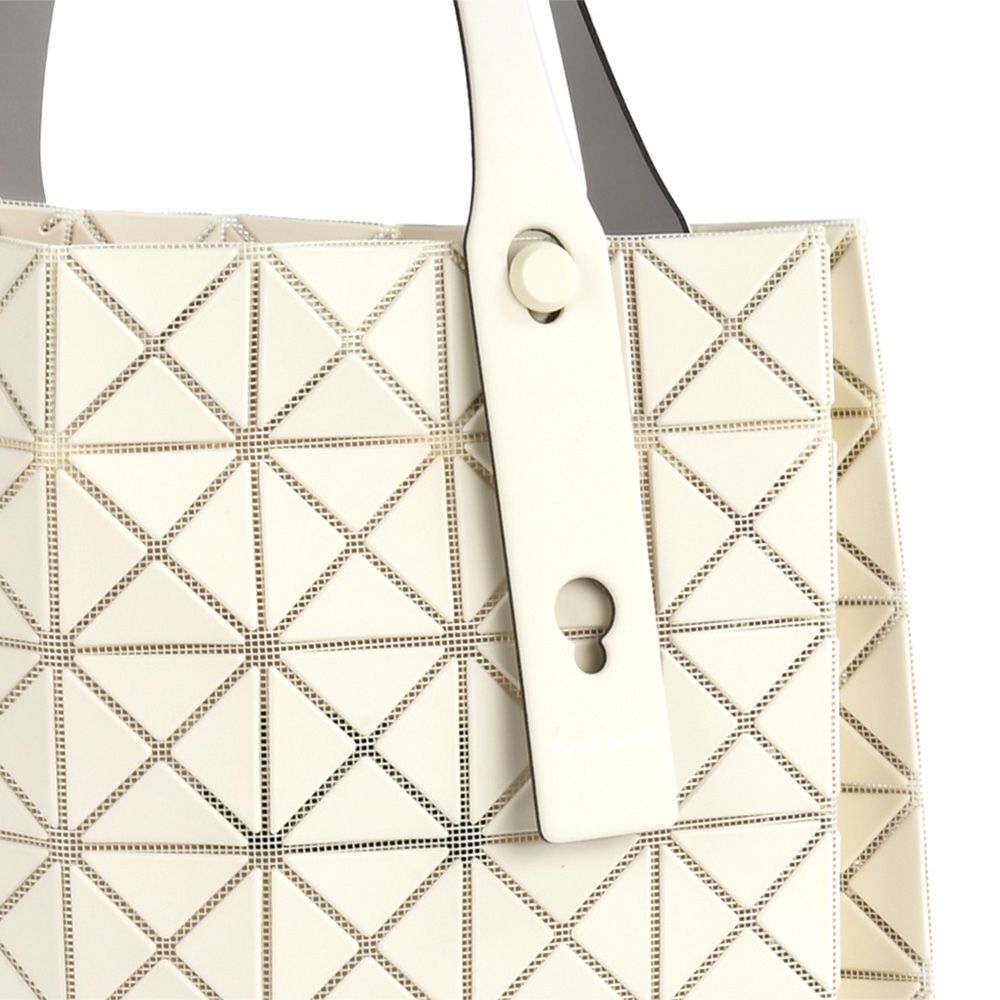 ISSEY MIYAKE 三宅一生BAOBAO PRISM PLUS 霧面方格8x8手提包-象牙白色