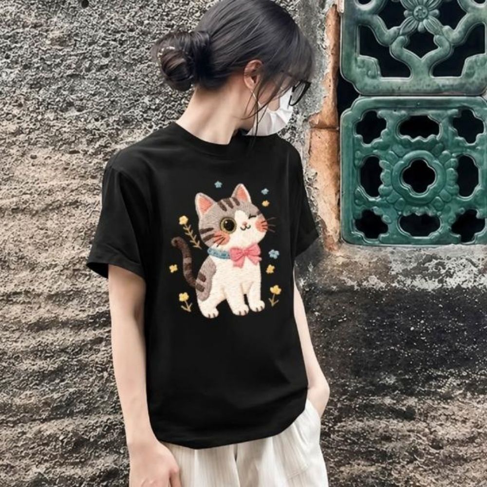 【LANNI 藍尼】★可愛貓咪圓領短袖T恤(女裝/圓領上衣/休閒/百搭/日系/通勤) (黑)