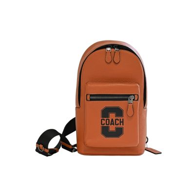 COACH West Pack校園風C LOGO燙印焦糖色拉鍊胸掛包