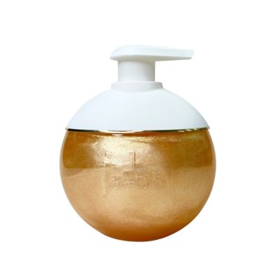 Christian Dior迪奧 金萃身體油 Christian Dior 迪奧 J'adore 金萃身體油,專為身體保養設計,適合各種膚質使用。採用高階成分,提供滋潤與柔滑效果,讓肌膚呈現健康光采。此商品為平行輸入,品質與專櫃一致,儲存期限為3年,製造日期或有效期限請詳見產品包裝標示。