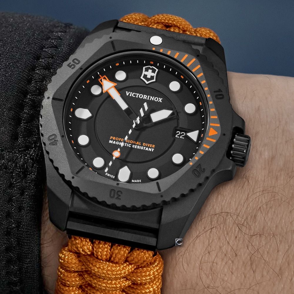 VICTORINOX 瑞士維氏 Dive Pro 300米 鈦金屬潛水腕錶 男錶 手錶-43mm橘VISA-242069