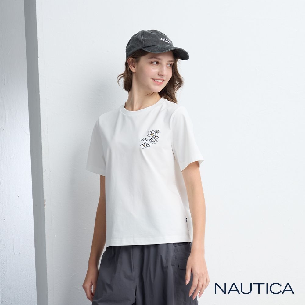 NAUTICA 官方旗艦 女裝  花卉刺繡涼感短袖T恤-白色