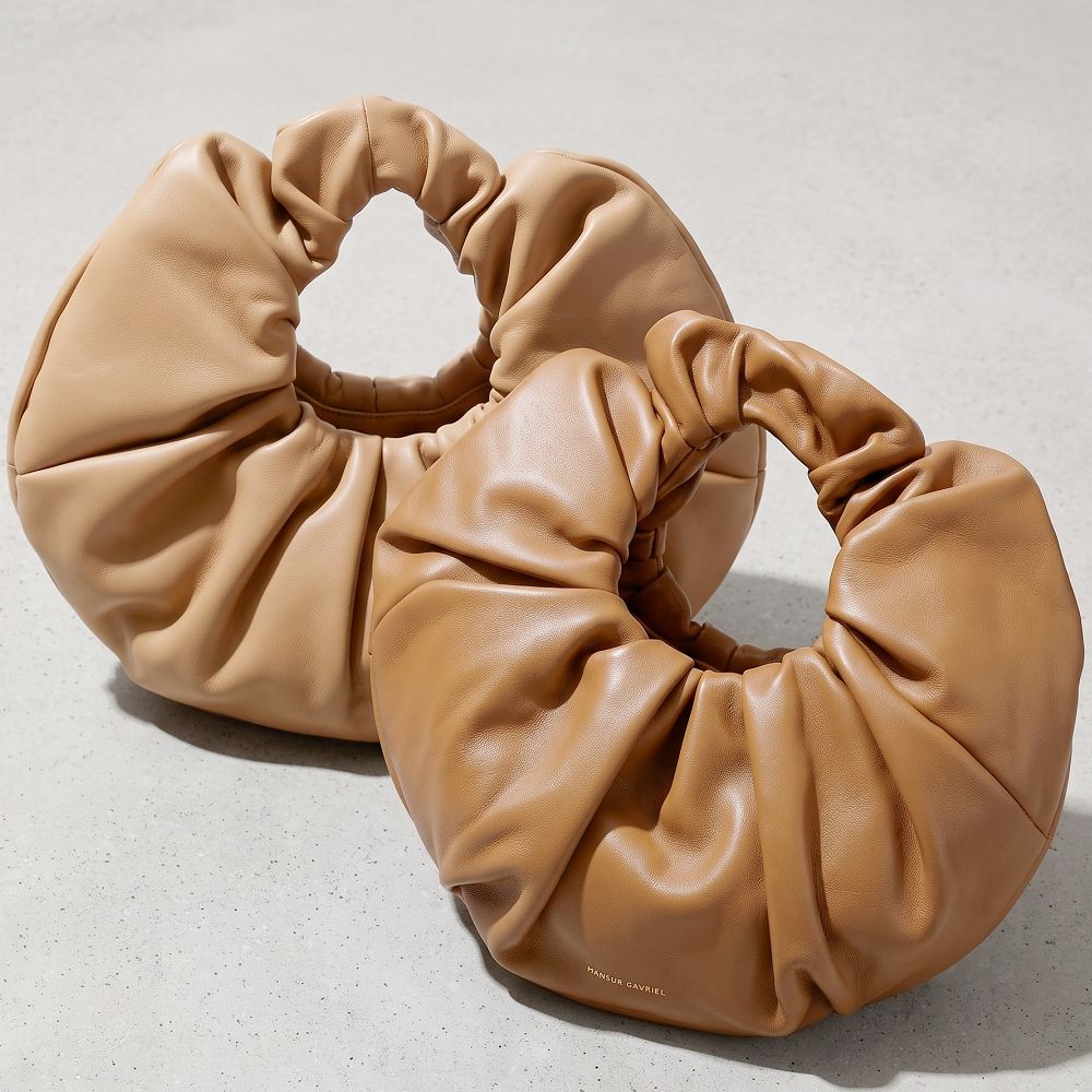 Mansur Gavriel Scrunchie 迷你款 高質感羊皮手提髮圈包-2色可選