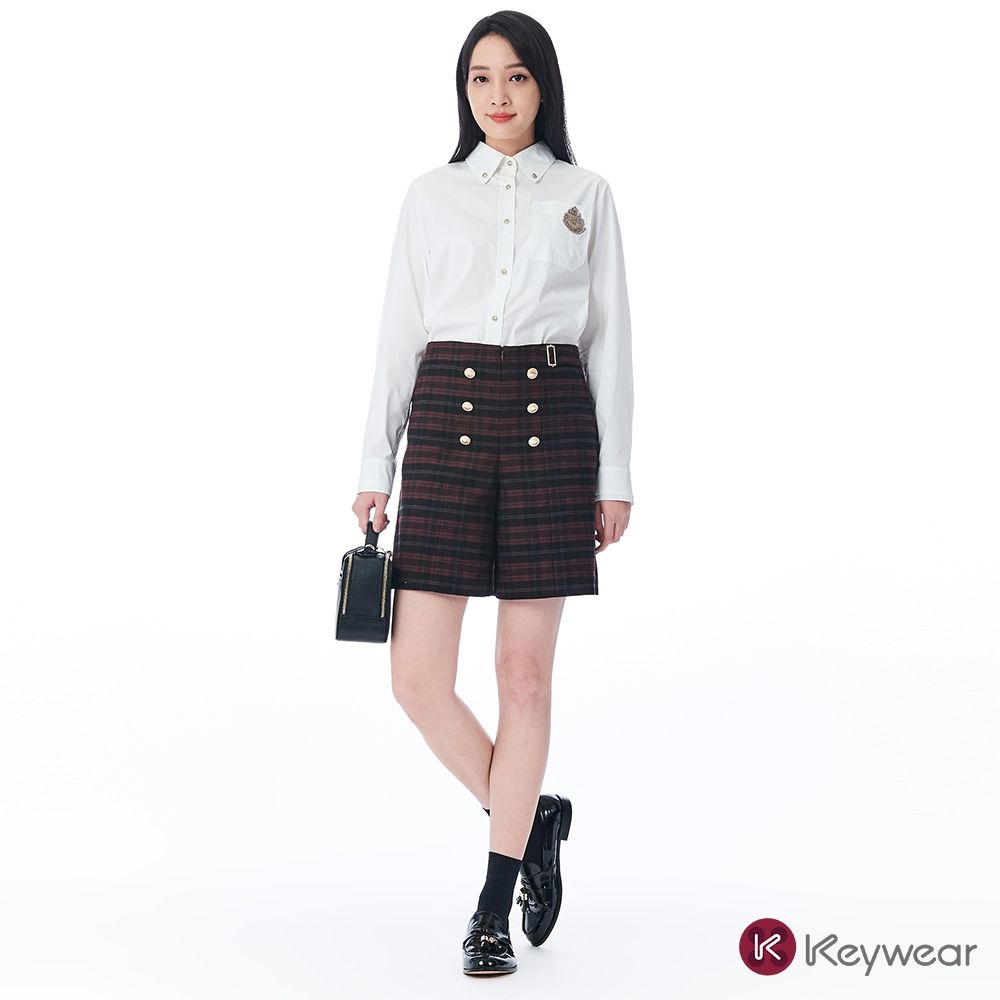 KeyWear奇威名品 金屬環釦裝飾格紋短褲-暗紅色