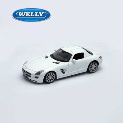 【WELLY 威利】1:24 賓士 Mercedes-Benz SLS AMG 經典跑車模型 24025W(白色)