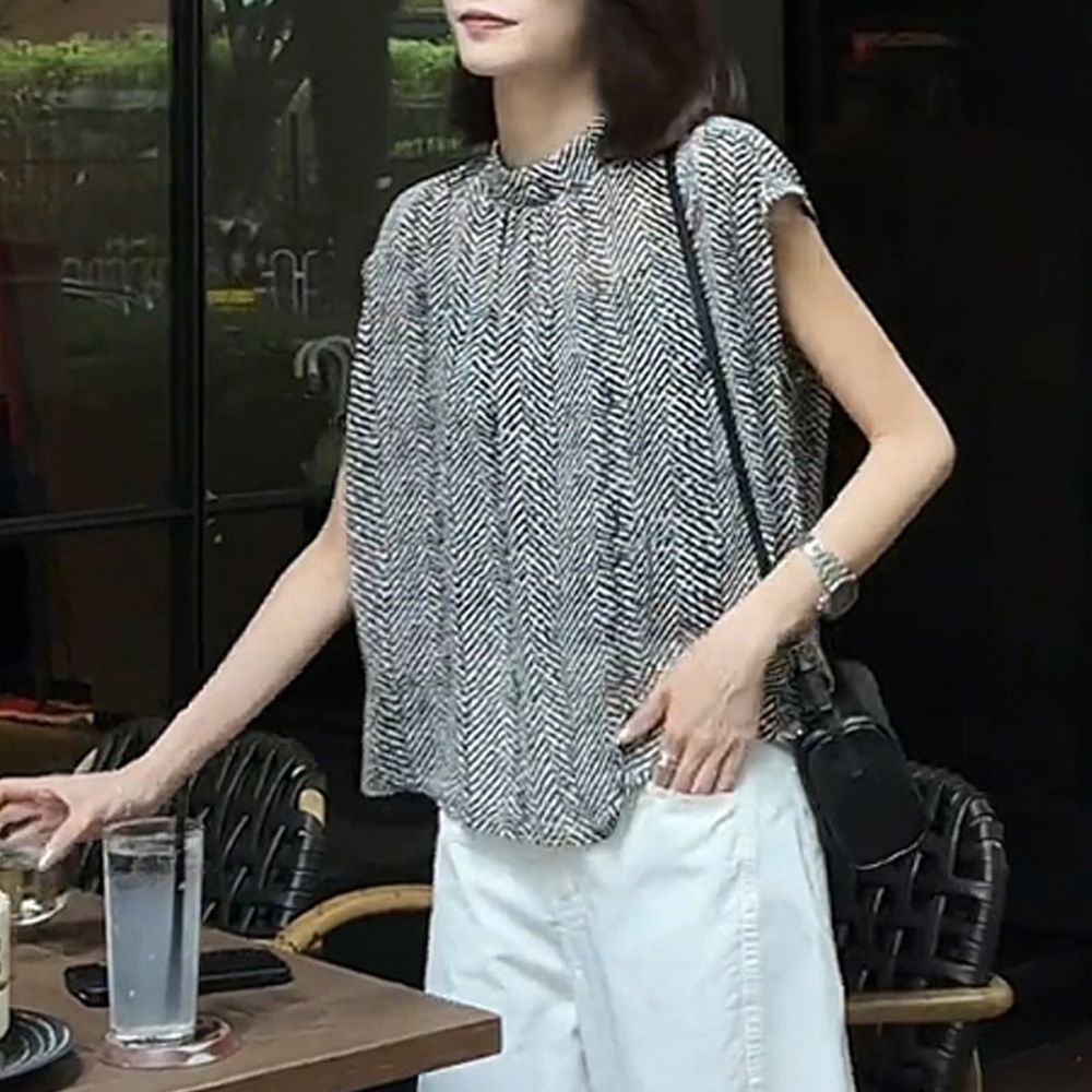 【ALLK 歐楷】新品上架 印花造型上衣 黑色 尺寸L-XXL/中大尺碼/涼爽/透氣 (黑色)