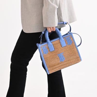 BURBERRY 巴寶莉 Freya 電繡品牌LOGO手提斜背兩用小托特包/紙袋包(藍邊)