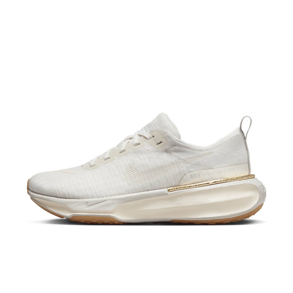 NIKE 耐吉 女慢跑鞋-米白金 WMNS ZOOMX INVINCIBLE RUN FK 3-DR2660008