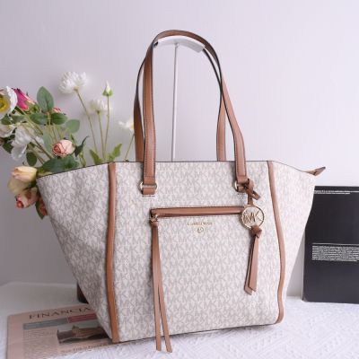 MICHAEL KORS CARINE 經典MK印花肩背拉鍊托特包(米白/咖-全新福利品)
