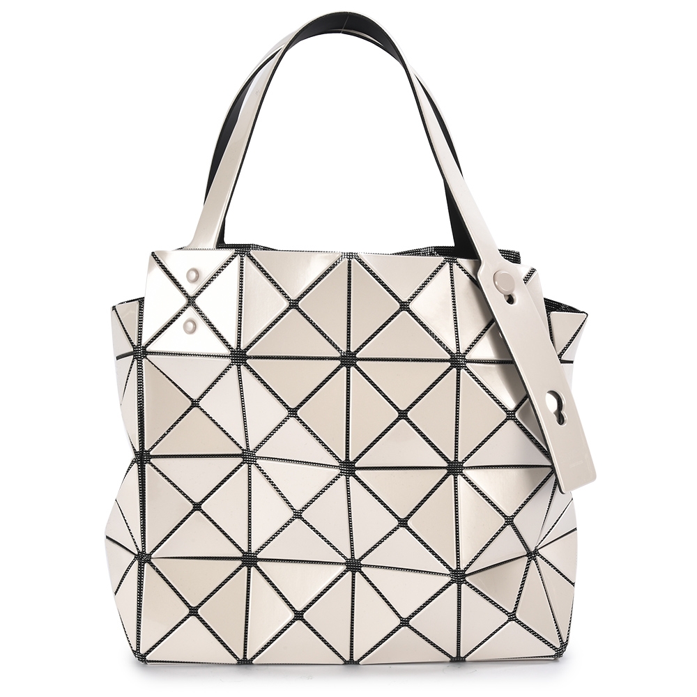 ISSEY MIYAKE 三宅一生BAOBAO 亮面方格4x4手提/肩背包-象牙白色