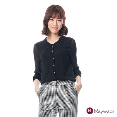 KeyWear奇威名品    精緻釦飾優雅蕾絲拼接針織上衣-黑色