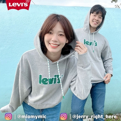 Levis 男女同款 重磅口袋帽T / 質感絨面海報體Logo / 寬鬆休閒版型 / 430GSM厚棉 灰