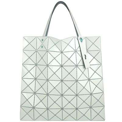 ISSEY MIYAKE 三宅一生 BAOBAO 珍珠白綠色亮面三角格6x6肩背/手提包