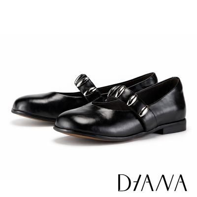 DIANA 氣質牛油皮瑪莉珍平底鞋 黑色