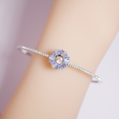 SWAROVSKI Idyllia 花朵造型手鏈 鍍白金色 5680014