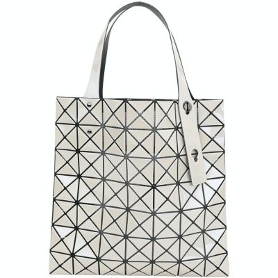 ISSEY MIYAKE PRISM 三宅一生 BAOBAO 7x7 珠光漆面幾何手提托特包(杏色)
