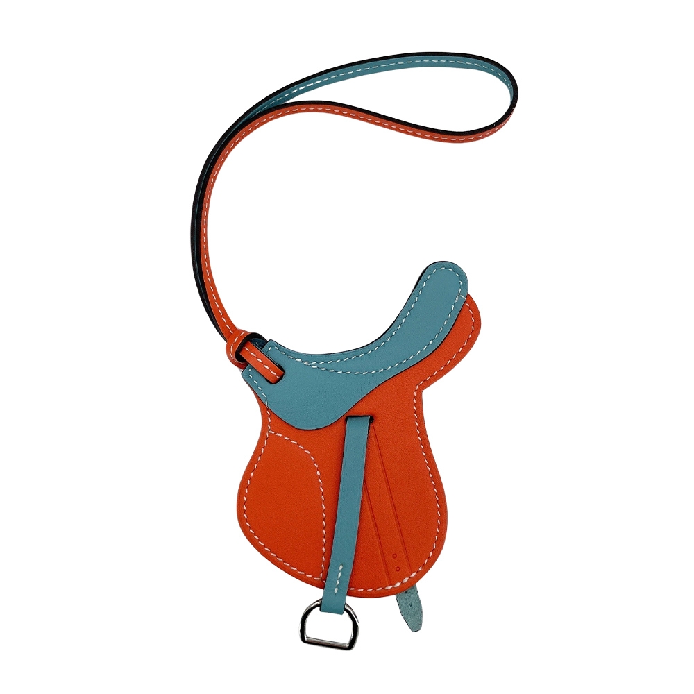 二手品 Hermes 愛馬仕 馬鞍造型小牛皮鑰匙圈/吊飾(湖水藍/橘)