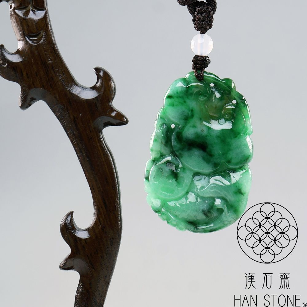 漢石齋】天然翡翠A貨如意魚龍玉佩吊墜飄花種帶辣綠(30*46*6mm) | 漢石