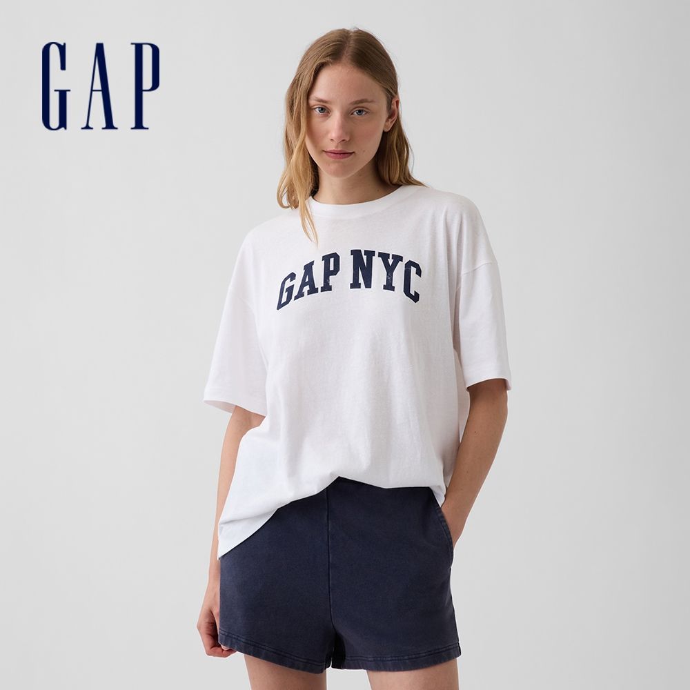 【GAP】Gap NYC Logo寬鬆T恤-清新白(915764) (清新白)