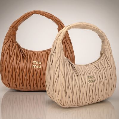 miu miu Wander Matelasse 30CM 皺褶納帕皮革肩背包-2色可選