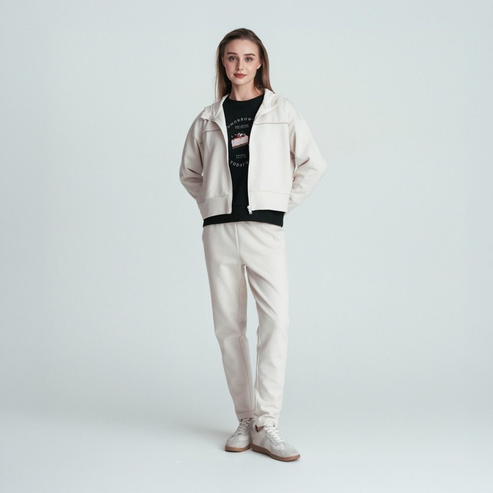 GIORDANO 女裝輕盈空氣棉連帽外套 Essential Future系列 - 06 白沙卡其