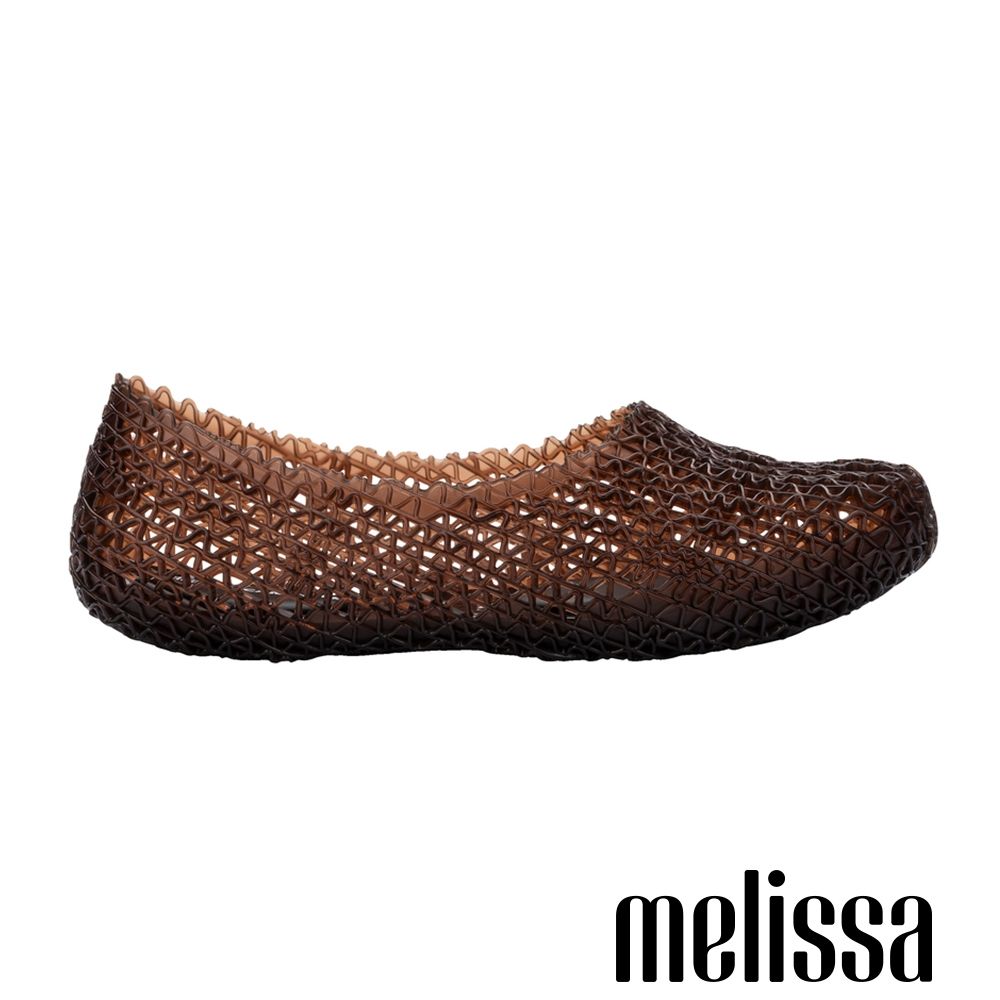 Melissa-圓頭M字簍空娃娃鞋-棕色
