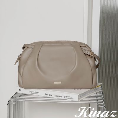 KINAZ 澎澎皺褶多背帶手提肩背斜背包-輕瀾霜灰-波光呢喃系列