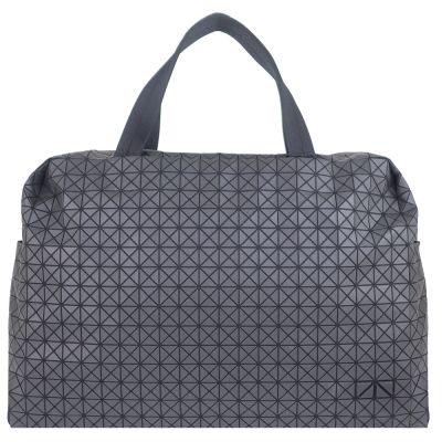 ISSEY MIYAKE 三宅一生 BAOBAO 黑色壓印方格肩背/手提包