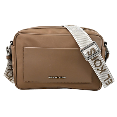 MICHAEL KORS JET SET 金屬LOGO尼龍寬背帶斜背包(咖色)