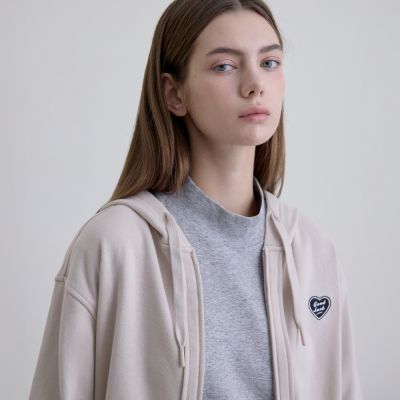 GIORDANO 女裝愛心刺繡連帽外套【雙色任選】