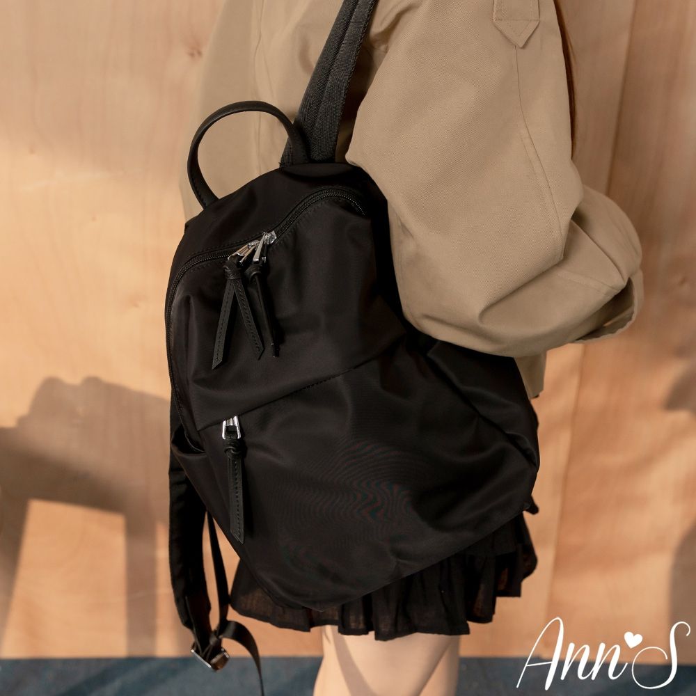 Ann'S出國好幫手-超輕量防潑水機能布 銀色拉鍊後背包-黑