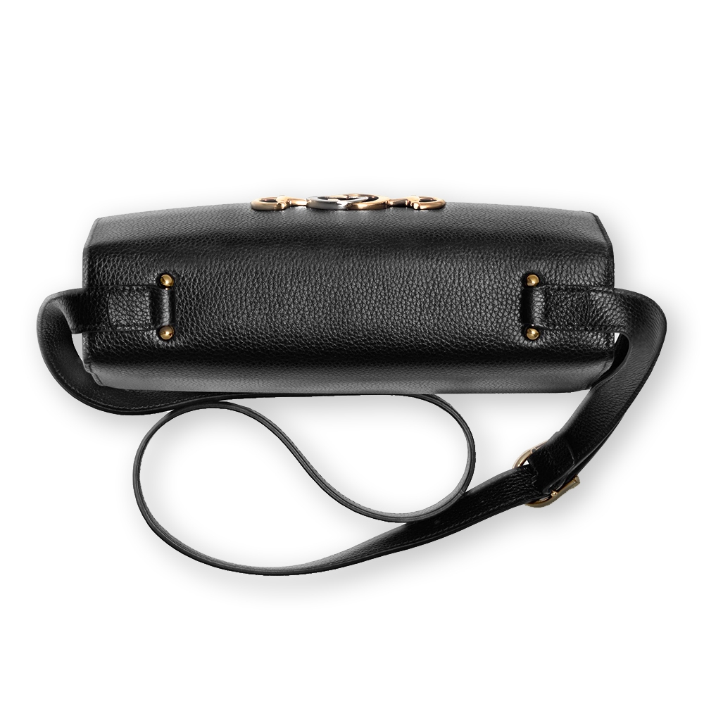 GUCCI 古馳】575934 經典ZUMI系列金色雙G LOGO馬銜鍊環皮革肩背 GUCCI 古馳】575934 經典ZUMI系列金色雙G LOGO馬銜鍊環皮革肩背