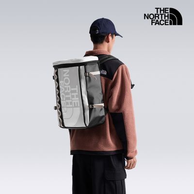 【The North Face 官方旗艦】北面男女款淺灰色舒適背負大容量休閒後背包｜3KVRXA7 筆電包/登山包