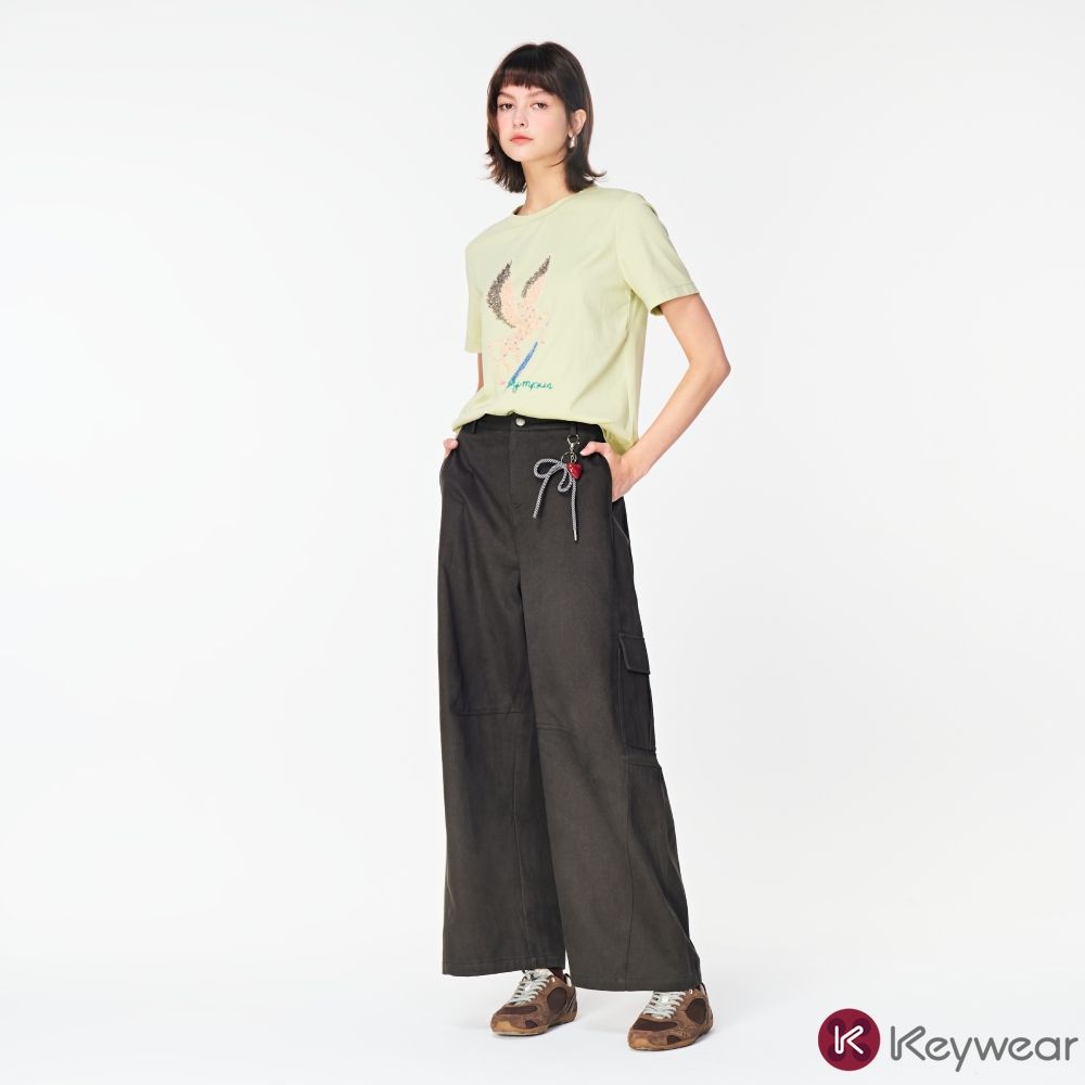 KeyWear奇威名品    俐落剪裁工裝設計感長褲(共3色)-深灰色