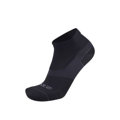 2XU U Vectr Ultralight 1/4 Crew Compression Socks 中性 進階支撐輕盈1/4壓縮襪｜黑