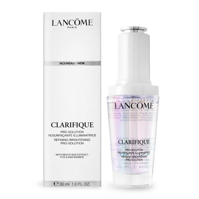 LANCOME蘭蔻超極光淨亮淡斑激萃為超極光保養系列單入組產品,專為追求亮白透肌與淡斑效果的肌膚設計。富含高效修護成分,能深入肌底改善暗沉、細紋,提供全天候保濕滋養,適合所有膚質使用,輕盈不黏膩,讓肌膚煥發健康光采。 LANCOME蘭蔻 超極光淨亮淡斑激萃