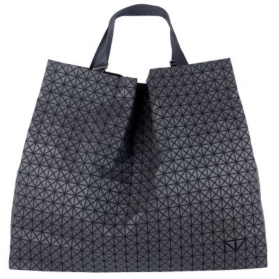 ISSEY MIYAKE 三宅一生BAOBAO黑色壓印方格手提/肩背托特包