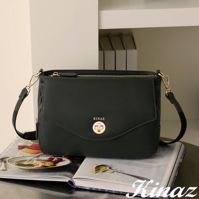 KINAZ 多隔層圓形旋轉鎖釦掀蓋拉鍊斜背包-濃抹焙綠-圓點系列