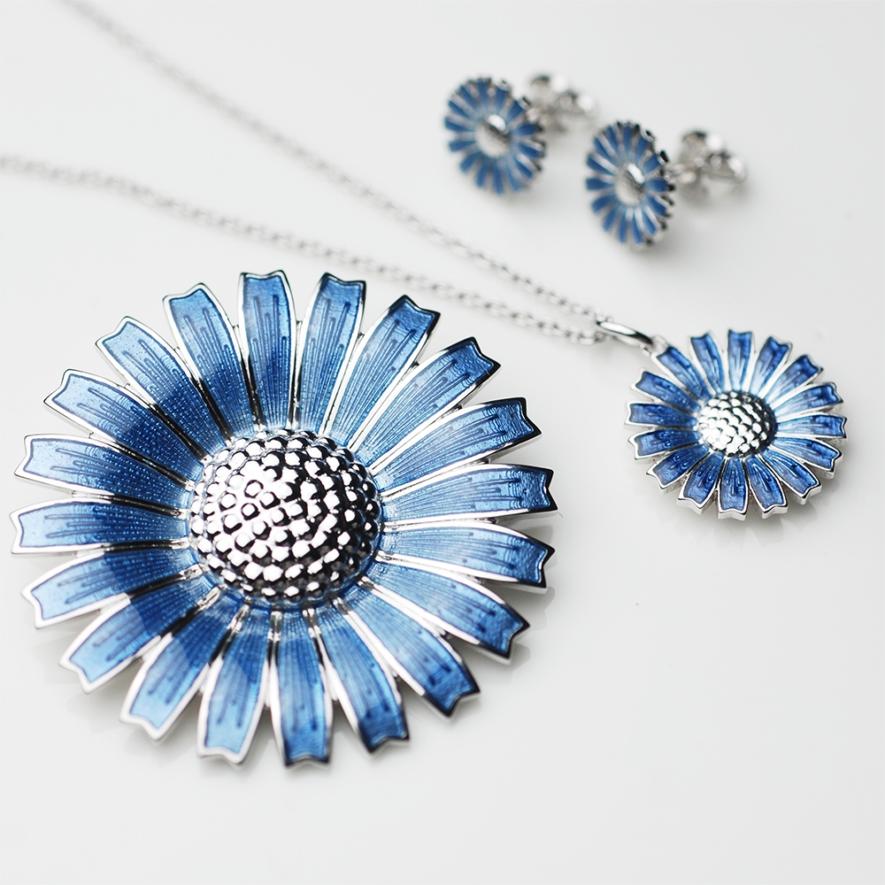 Georg Jensen Daisy 純銀藍瓷琺瑯雛菊針式耳環11mm | 耳環/其他| Yahoo